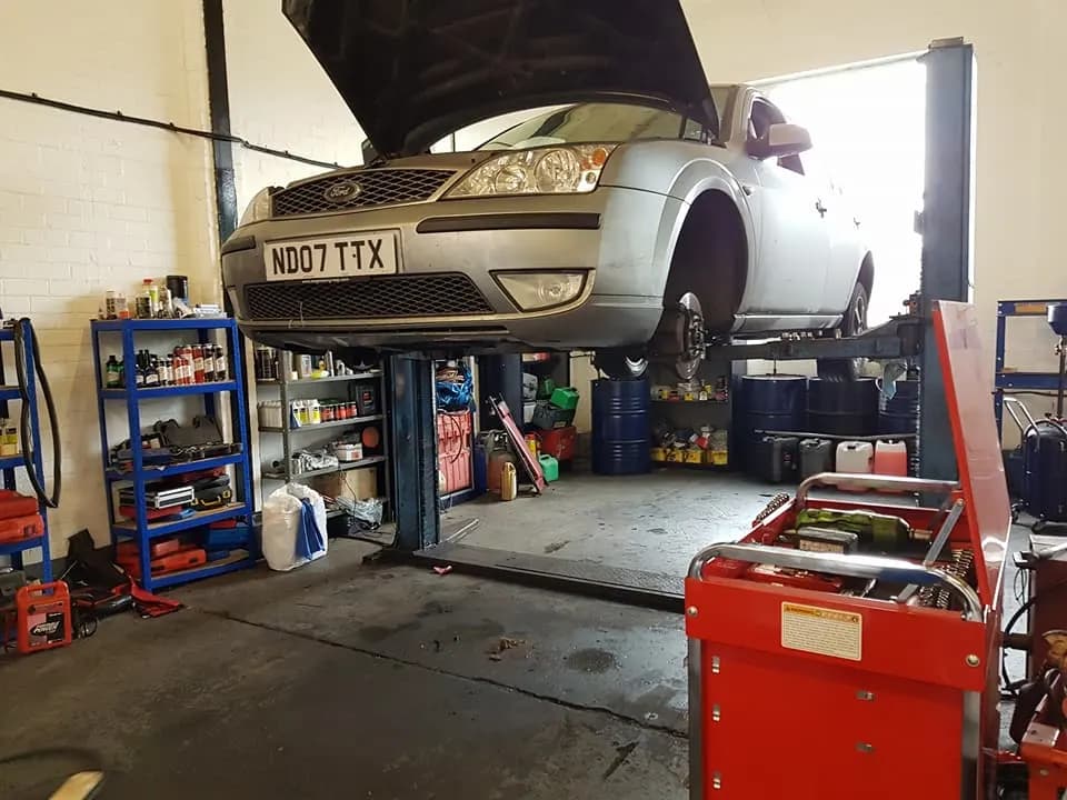 Ford Mondeo on the ramp